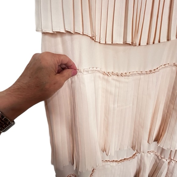 English Factory Peach Colored  tiered Accordion Pleated Maxi Skirt Sz 2/4 - Picture 8 of 11